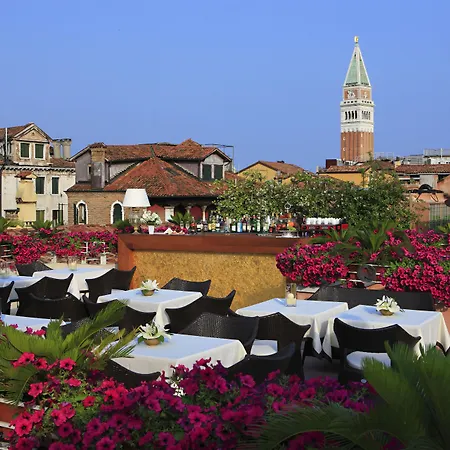 Hotel A La Commedia Benátky