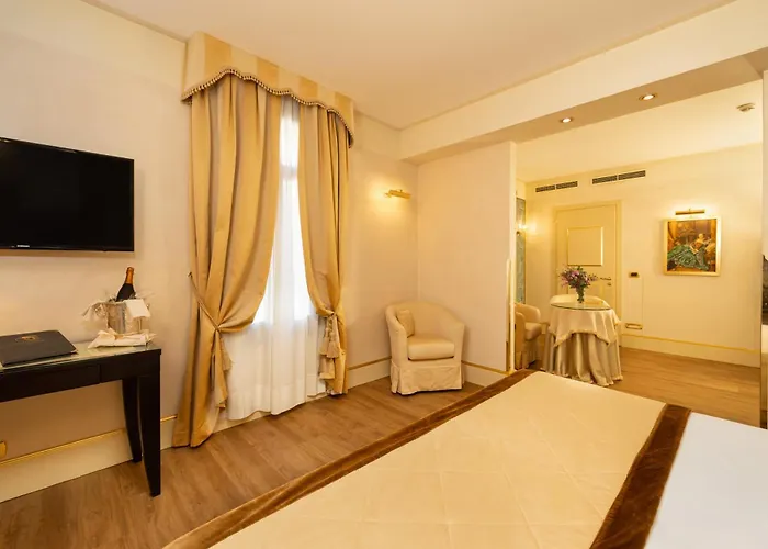 ア ラ コメディア 4*