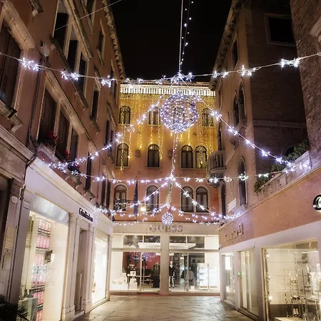Hotel A La Commedia Venice