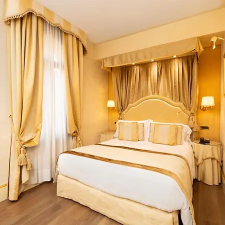 Hotel A La Commedia Venice