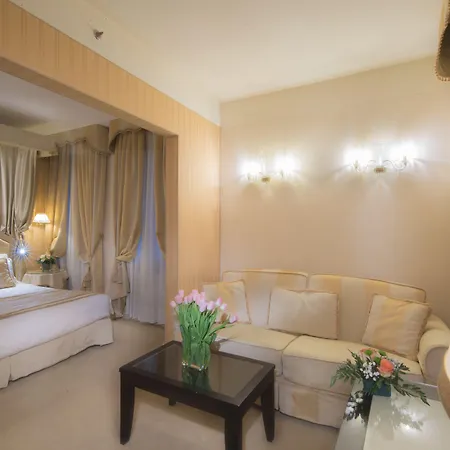 A La Commedia Velence