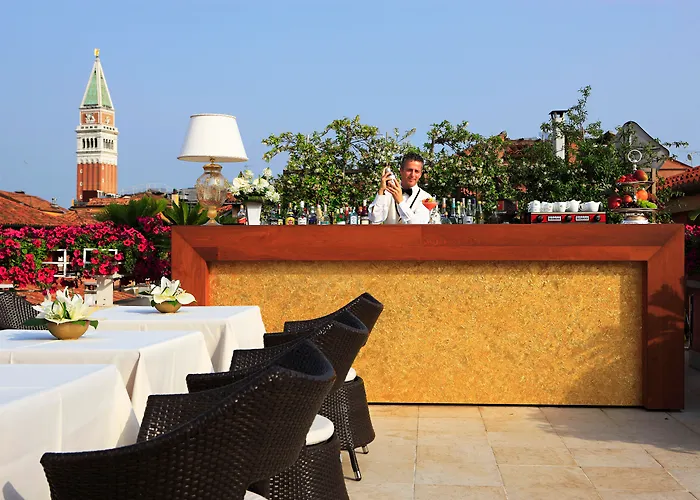 A La Commedia Venice